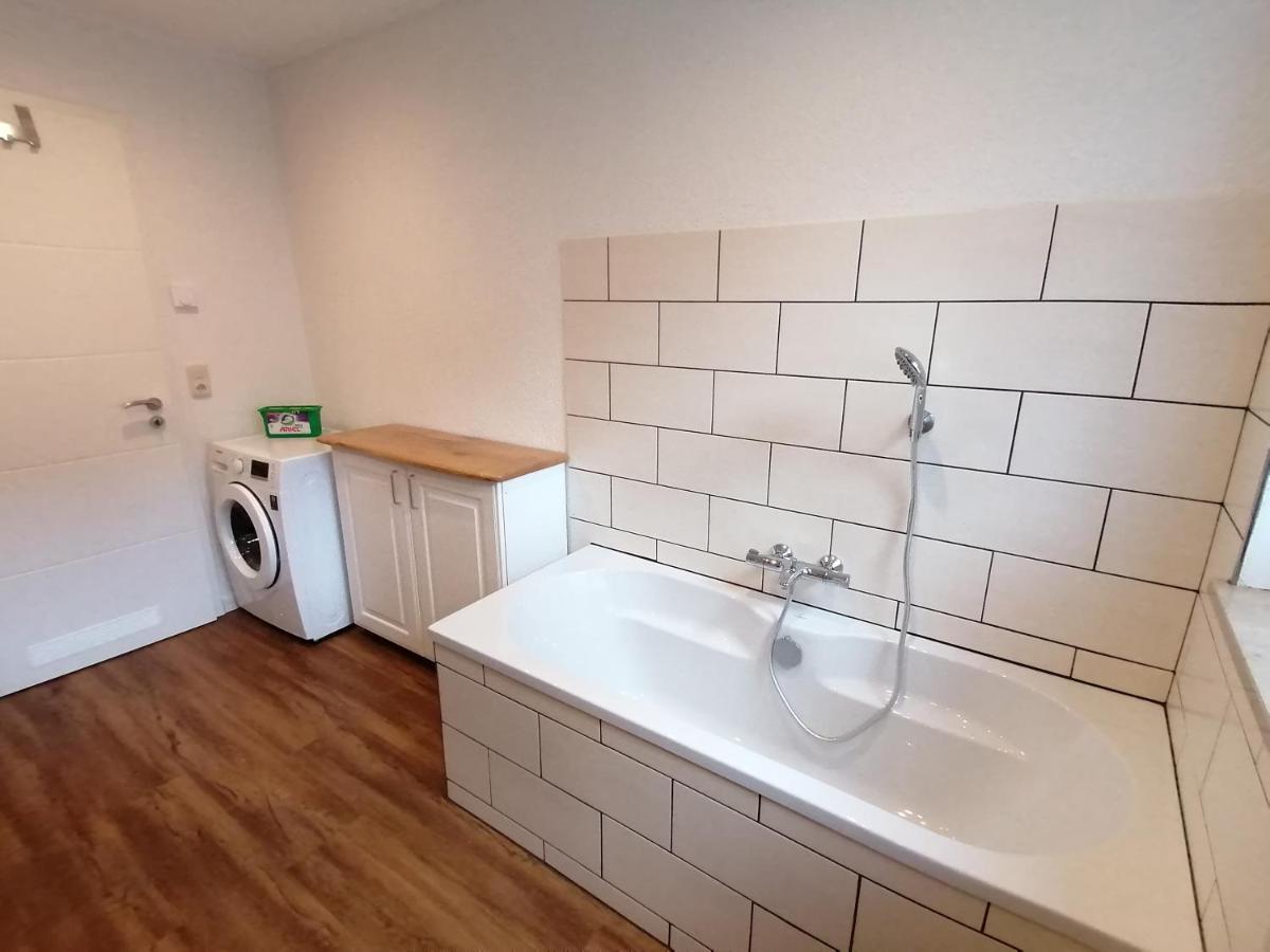 85 Qm Wohnung Pauluste Mit Terasse Und Garten Rostock Extérieur photo